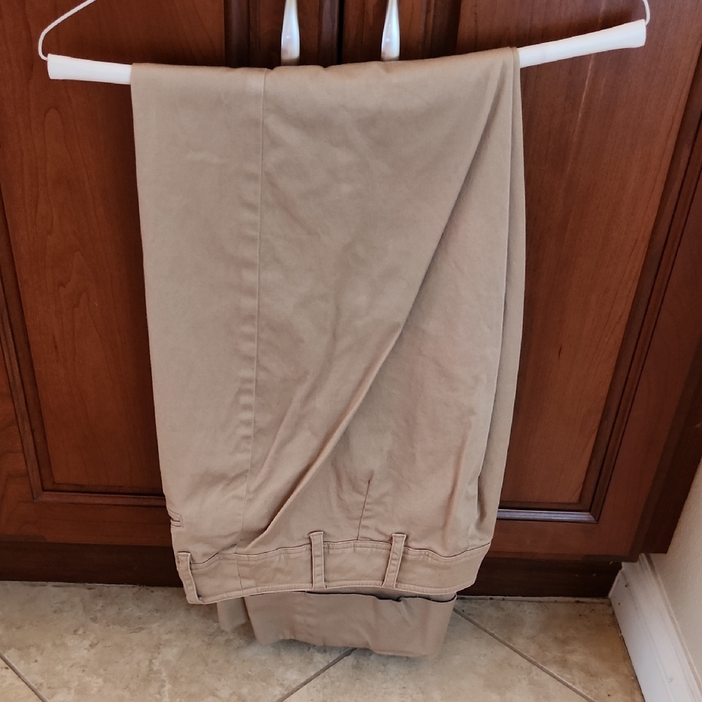 Larry Levine Tan Chinos Classic Flat-Front Design